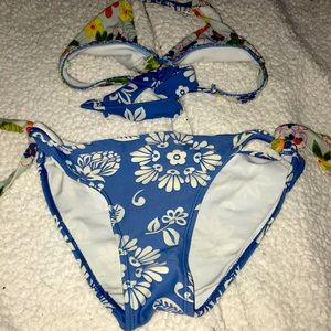 (Used) kids swim suit